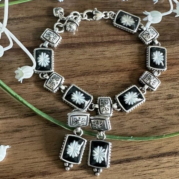 Brighton Water Lily Demi-Parure Necklace, Bracelet and Earrings Set - Picture 5 of 11